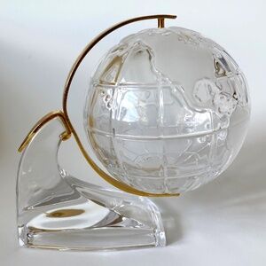 Vintage CRYSTAL WORLD GLOBE on Stand by Crystal Clear Germany